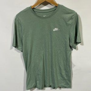 Nike athletic logo t-shirt